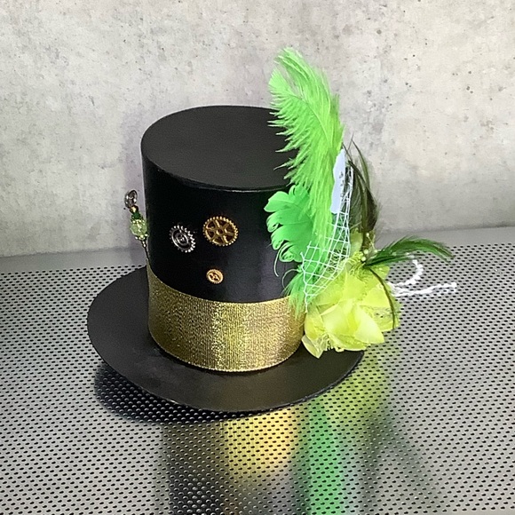 🍒 FEATHER HAT MINI TOP FLOWER GREEN FRINGE BEAD ST PATTY STEAMPUNK BLING BLACK - Picture 3 of 11